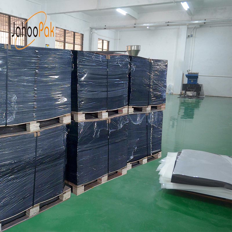 Plastic Slip Sheet (1)